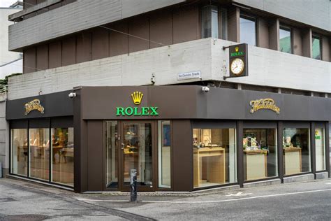 Bager idømmes fængsel for svindelnummer med Rolex.